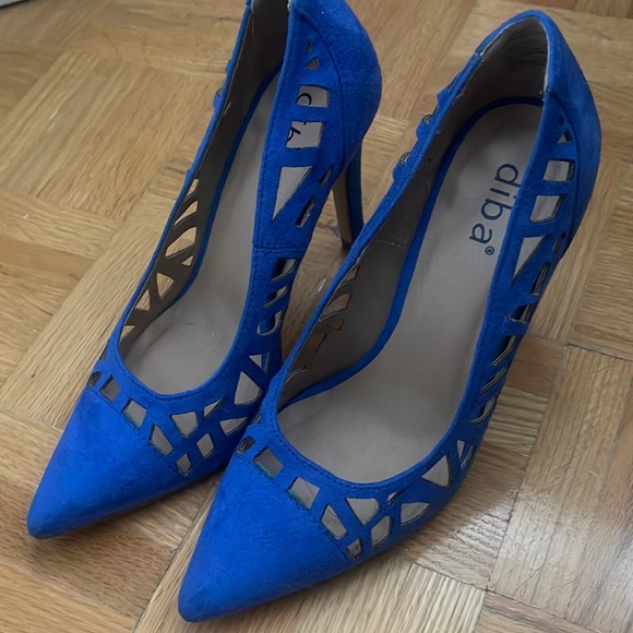 Heels - Picture 1 of 1